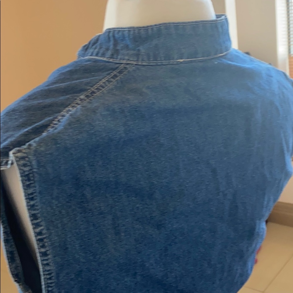 Vest - Picture 2 of 2